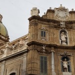 Piazza Villena e cupola chiesa S. Giuseppe dei Teatini - Foto A.Gaetani