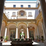 Museo archeologico regionale "Antonio Salinas" ha sede a Palermo e possiede una delle più ricche collezioni d'arte punica e greca d'Italia, nonché testimonianze di gran parte della storia siciliana